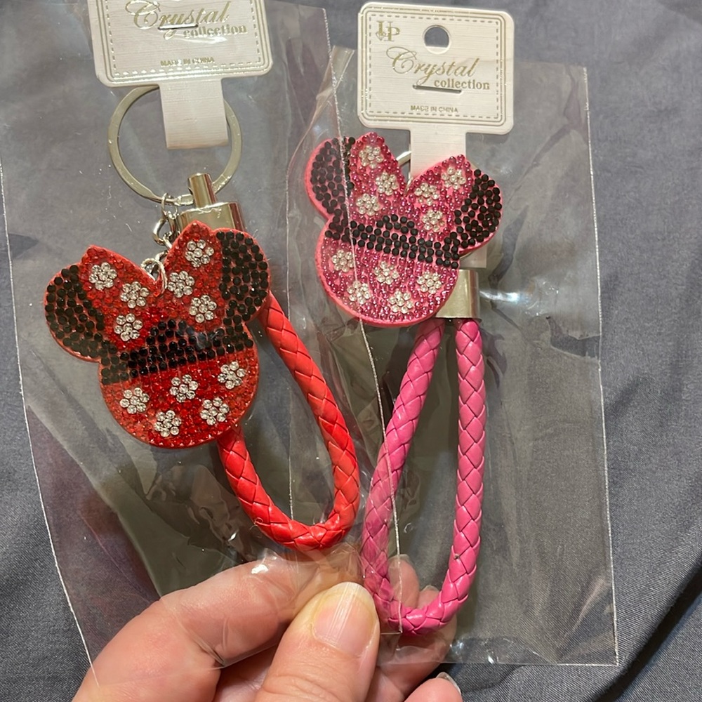 Minnie Mouse Keychain - pink or red